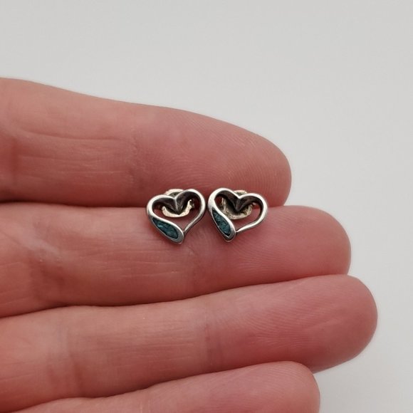 Jewelry - 925 Sterling Silver Tarnished Turquoise Chip Cute Heart Stud Earrings